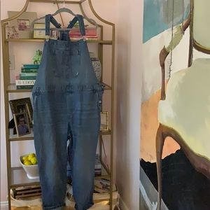 Loose fitting overalls